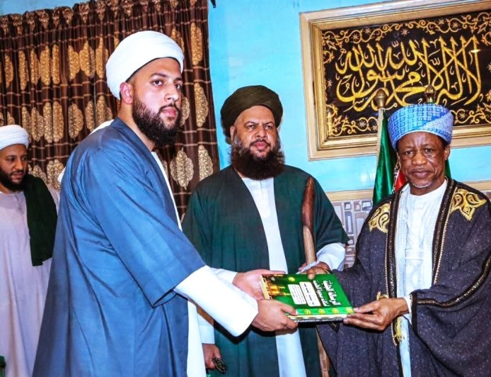 BAKIN DA SUKA KAWO ZIYARA NIGERIA YAN DARIQAR QADIRIYYA SHAZULIYYA NE